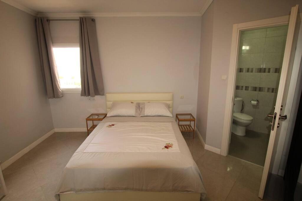 Royal Aparatment On The Sea , Blvd Nitza 34 Netanya Esterno foto